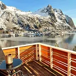 I * Svolvær